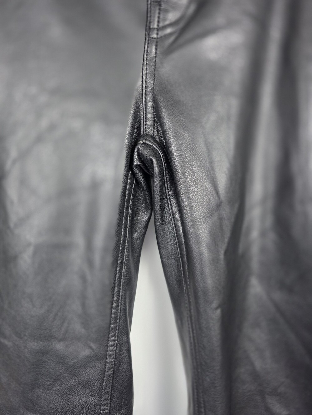 We The Free Black Faux Leather Flare Pants Slit Sides Curve Hugging Slim Size 26 - Picture 9 of 16